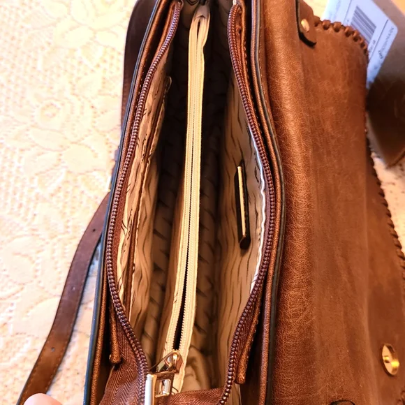 MODA LUXE BAG~NWOT ~🎊HP🎊 - Picture 13 of 15